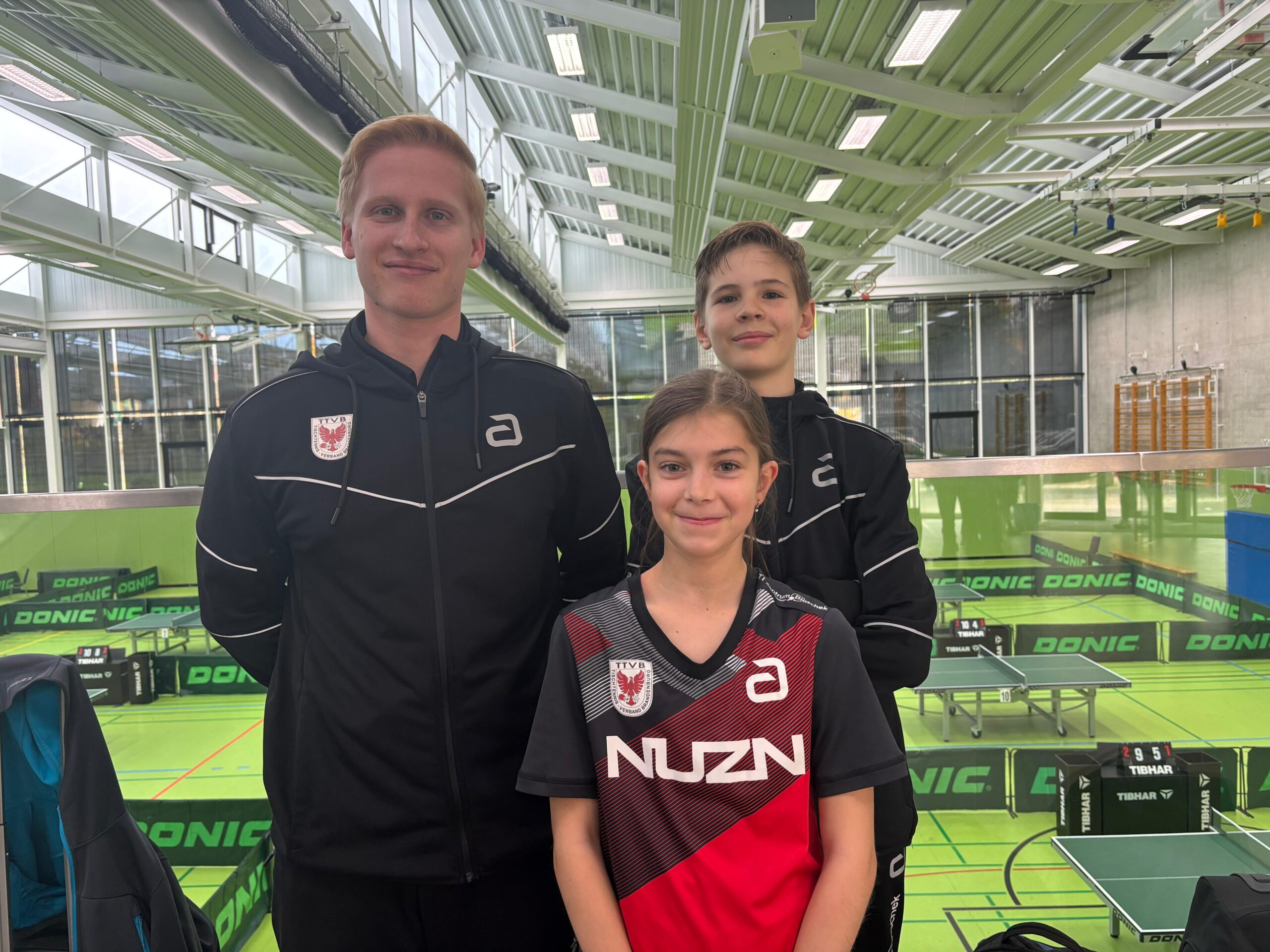 Starke Mittelfeldplätze für Mira und Max beim DTTB Top32-Turnier Jugend 13