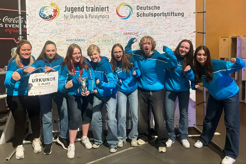 Mädchenteam des Gymnasiums Königs Wusterhausen belegt den 2. Platz beim Bundesfinale!